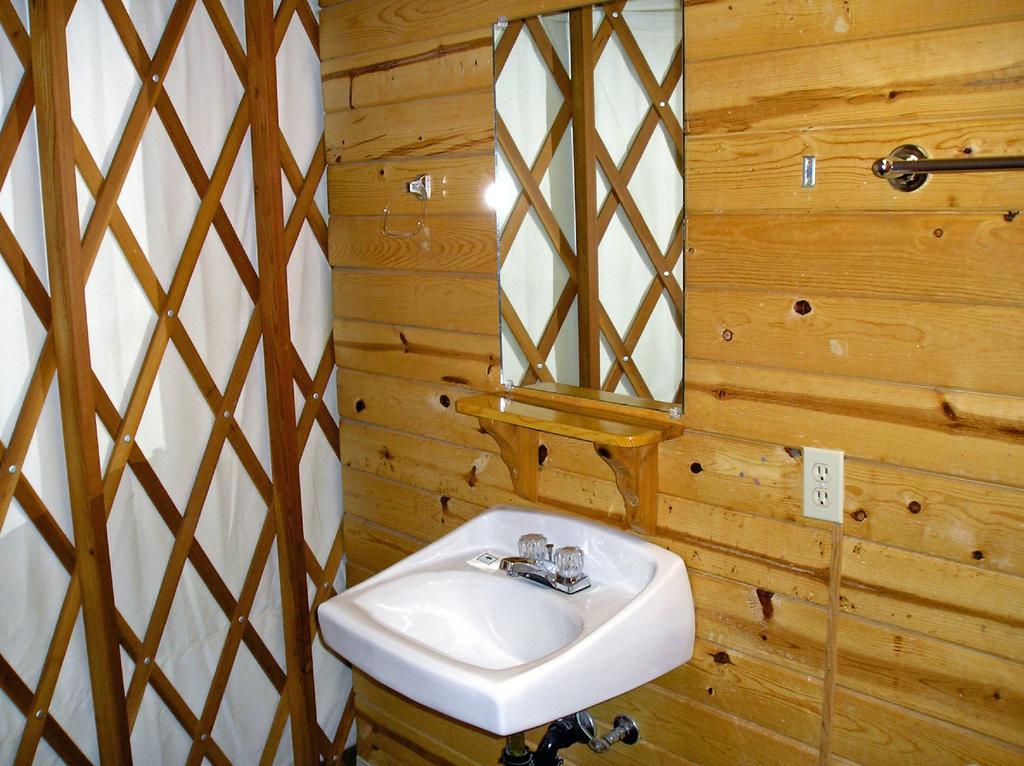 Yosemite Lakes River Yurt 22 Harden Flat Exterior photo